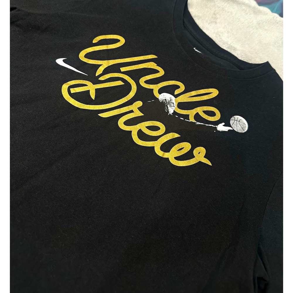 Nike The Nike Tee Uncle Drew Graphic Print Crew Neck T-Shirt Black Men's M